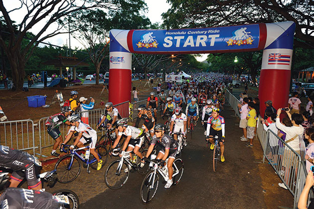 The Honolulu Century Ride, Hawai'i's largest cycling event, starts and ends at Kapi'olani Park. Photo:Courtesy Hawaii Bicycle League